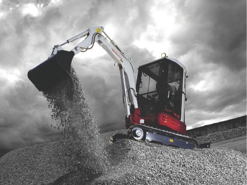 日本TAKEUCHI挖土機